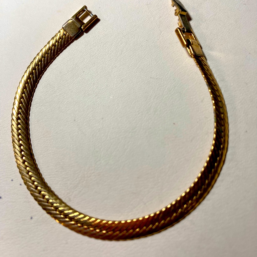 Gold Bracelet Previously Owned 690